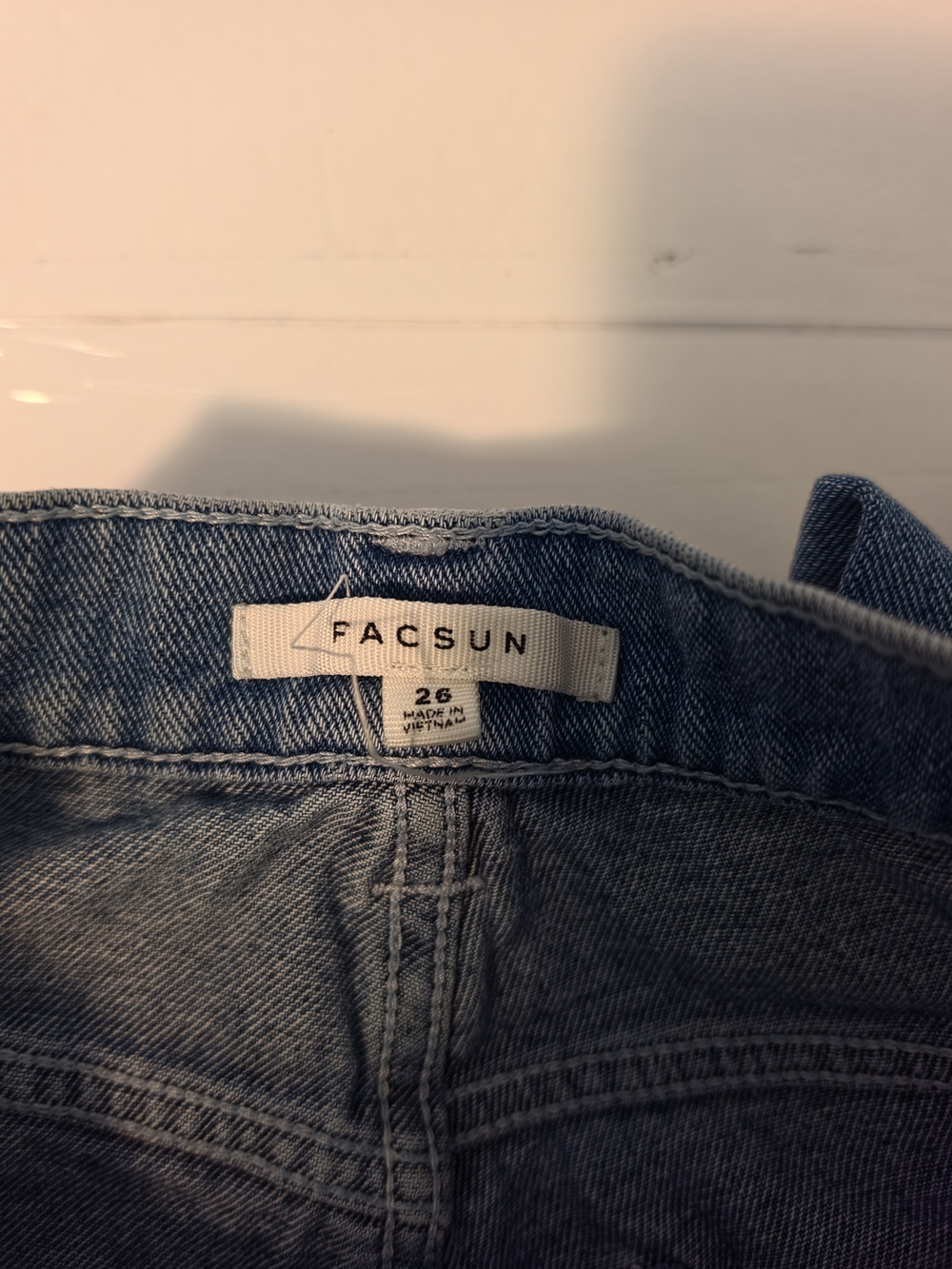 PacSun Women’s Two-Tone Blue High-Rise Patchwork Jeans - Picture 5 of 5